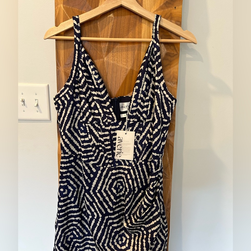 Averie Dilla Draped Midi Dress NWT Medium - Picture 2 of 9